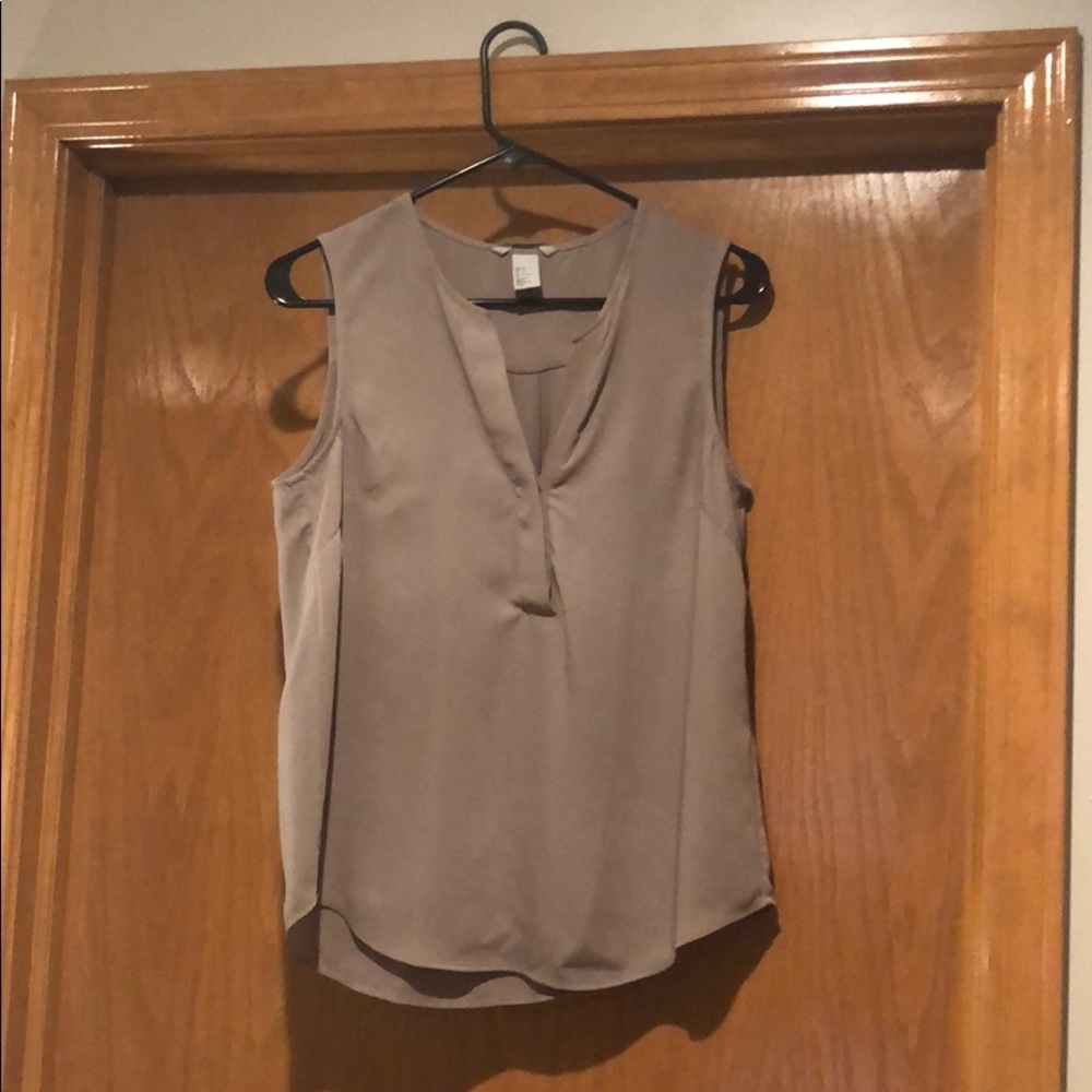 Tan Tank